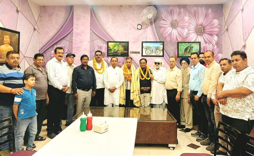 Ramesh Arora took charge of the Arora Mahasabha